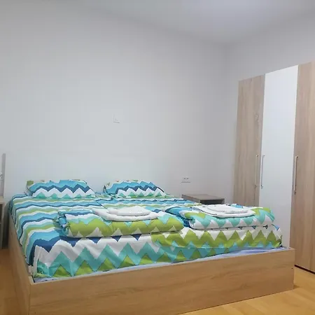 Apartment Apartman Kotusheski *